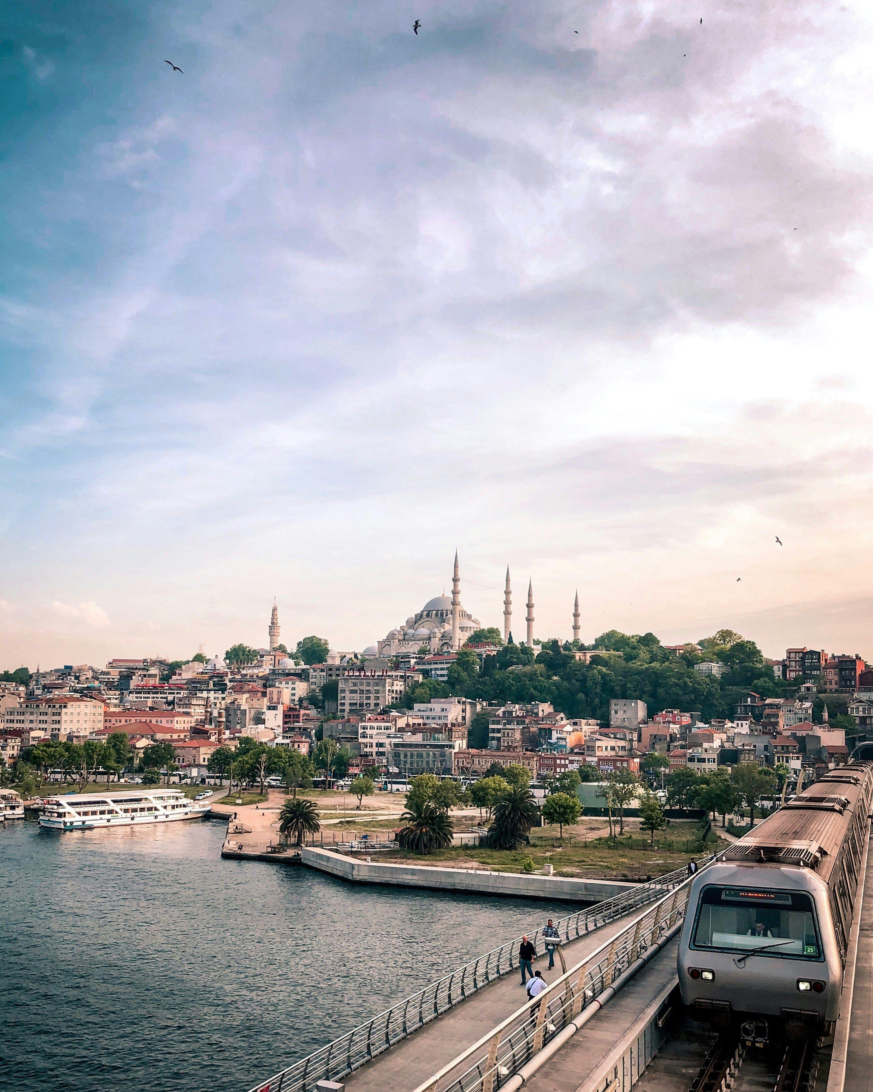 Trip card image of Descubre Estambul Puente de Diciembre